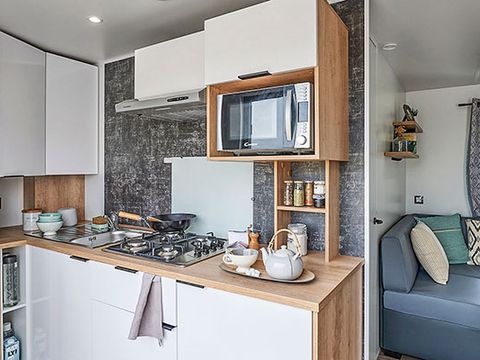 MOBILHOME 6 personnes - Mobil-home Premium 38 m² 3 chambres + terrasse 21m² + TV + LV + clim + plancha + 2 SDB 6 pers