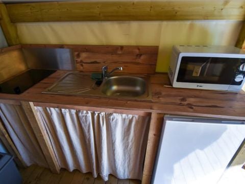 Tente en toile et en bois 4 personnes - Lodge 2 trèfles 2 chambres, 1 salle d'eau