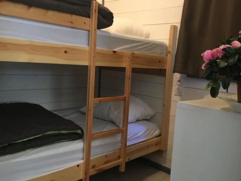 Chalet 4 personnes - Confort - 2 chambres - CLIM - TV - PLANCHA