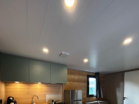 CHALET 4 personnes - Chalet PMR Premium 35m² - 2 chambres  (CLIM + TV + Plancha) ***NOUVEAUTE 2025 !!!