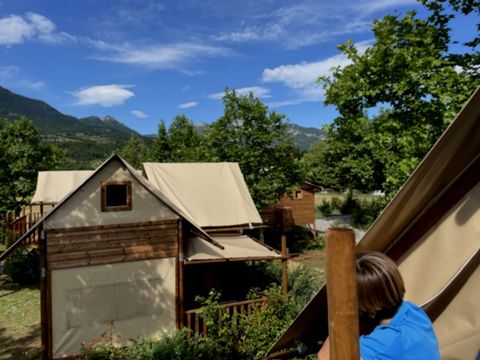 HÉBERGEMENT INSOLITE 4 personnes - Lodge cabane