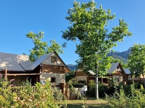HÉBERGEMENT INSOLITE 4 personnes - Lodge cabane