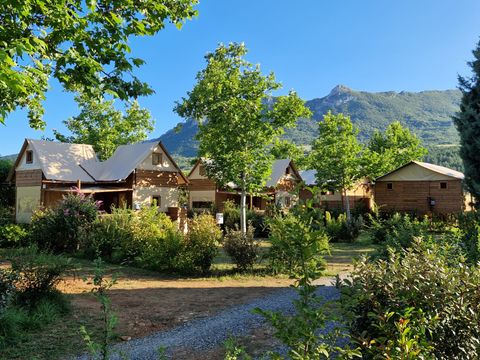 Camping Ushuaïa Villages Les Myotis - Camping Hautes-Alpes - Image N°2