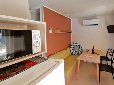 MOBILHOME 2 personnes - TENNESSY STANDARD AVEC SPA
