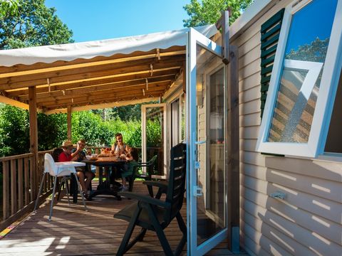 MOBILHOME 4 personnes - LOISIR CONFORT FAMILY prix pour 4 personnes