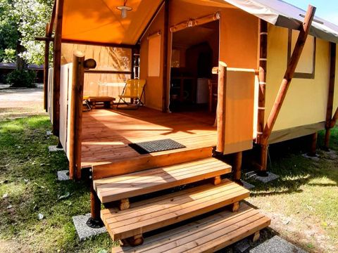 BUNGALOW TOILÉ 4 personnes - JUNGLE LODGE sans sanitaires, sans eau