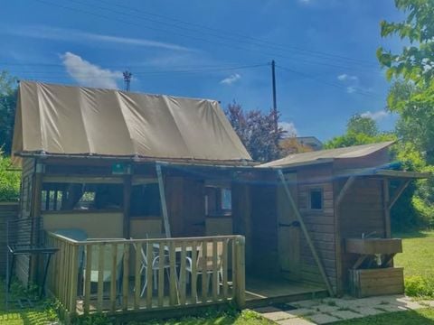 CHALET 4 personnes - La Cabane avec Sanitaires. Arrivée 16h Départ 10h. Max