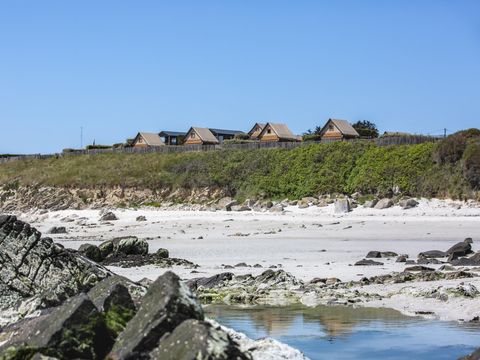Tente en toile et en bois 4 personnes - Bivouac Insolite 2 chambres