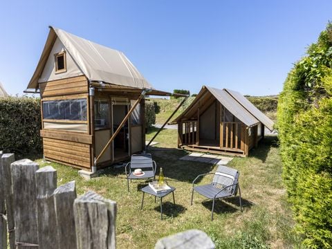 Tente en toile et en bois 4 personnes - Bivouac Insolite 2 chambres