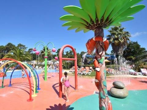 Tour Opérateur et particuliers sur camping Les Viviers - Funpass non inclus - Camping Gironde