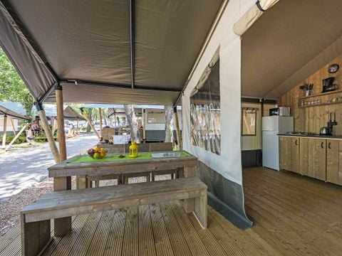 TENTE TOILE ET BOIS 6 personnes - Aminess Maravea - Tente Safari + sanitaires (6P)