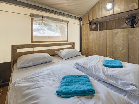 Tente en toile et en bois 6 personnes - Aminess Maravea - Tente Safari + sanitaires (6P)