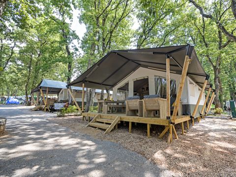 Tente en toile et en bois 6 personnes - Aminess Maravea - Tente Safari + sanitaires (6P)