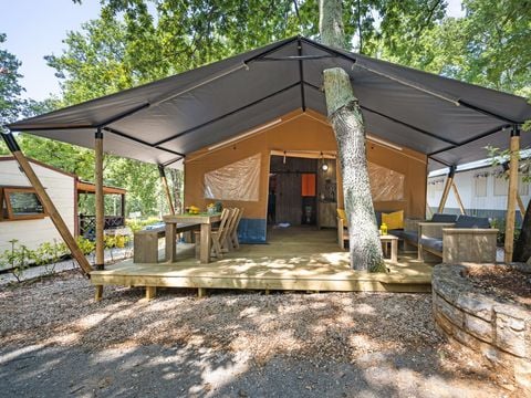 Tente en toile et en bois 4 personnes - Aminess Maravea - Tente Safari + sanitaires (4P)