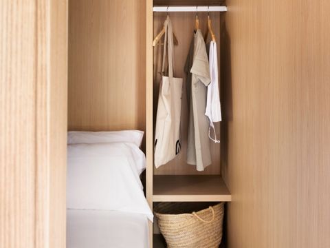 MOBILHOME 2 personnes - COUPLE + 1 chambre