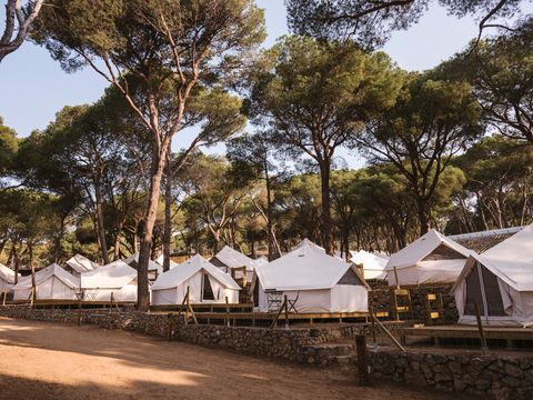 Tente en toile et en bois 2 personnes - Bell Tent Plus