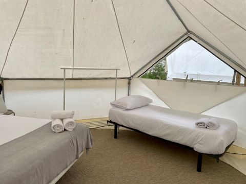 Tente en toile et en bois 2 personnes - Bell Tent Plus