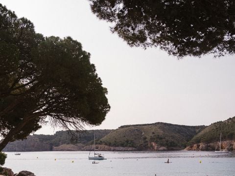 WeCamp Cala Montgo - Camping Girona - Image N°3