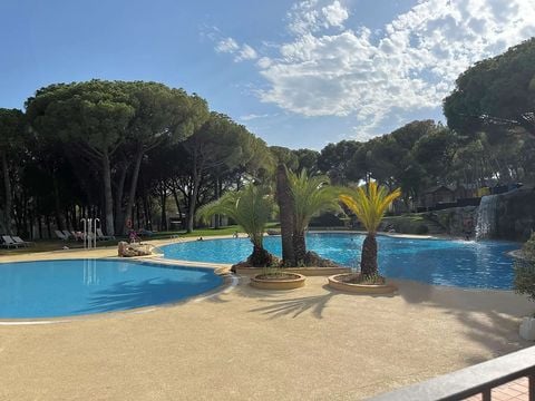 WeCamp Cala Montgo - Camping Girona - Image N°4