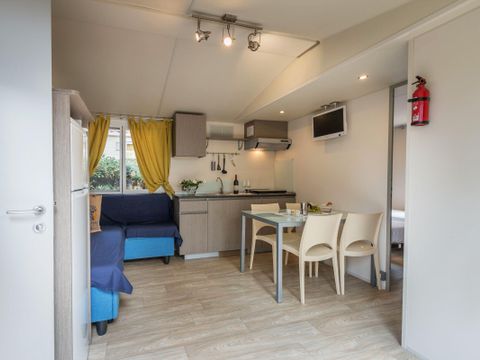 MOBILHOME 2 personnes - prix pour 2 personnes