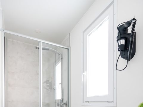 LODGE 4 personnes - Lodge Superior Animaux Admis