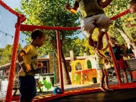 Camping Sites et Paysages - La Pinède - Camping Aude