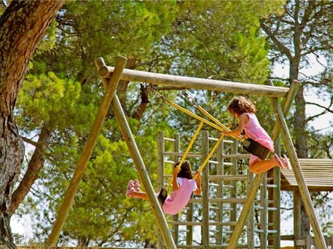 Camping Sites et Paysages - La Pinède - Camping Aude