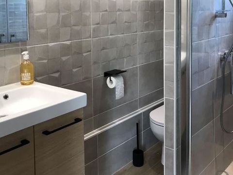 MAISON 5 personnes - Maisonnette 5 Pers - TV