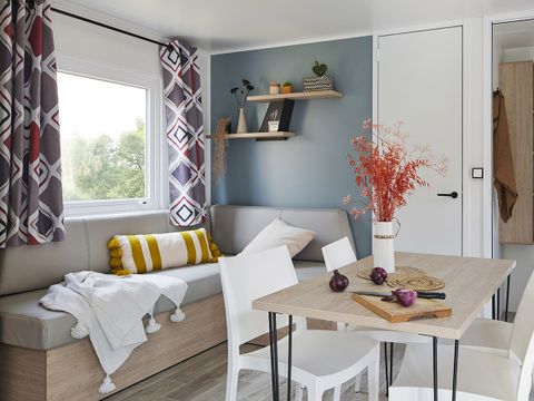 Mobilhome 4 personnes - Confort - 2 chambres - TV