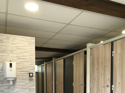 Emplacement - Forfait Pré-équipé (1 emplacement / 1 espace repas / 1 voiture / électricité 10A)