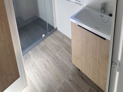 MOBILHOME 6 personnes - Mobil-home Confort - 3 chambres - Clim - TV - 33m²