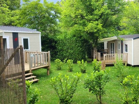 MOBILHOME 6 personnes - Mobil-home Confort - 3 chambres - Clim - TV - 33m²