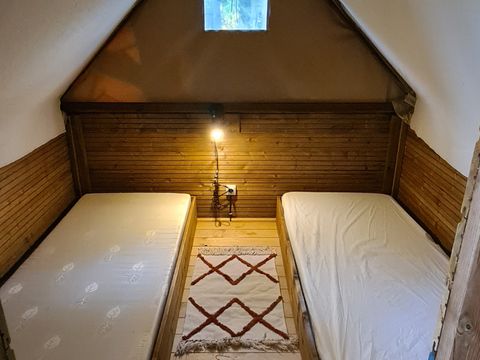 LODGE 5 personnes - Tite lodge - 2 chambres sans sanitaires