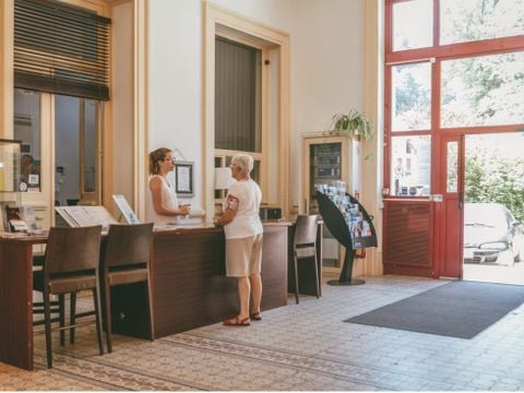 Appart'Hôtel Le Splendid d'Allevard - Camping Isère - Image N°7