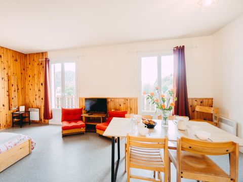 STUDIO 6 personnes - 33 m²