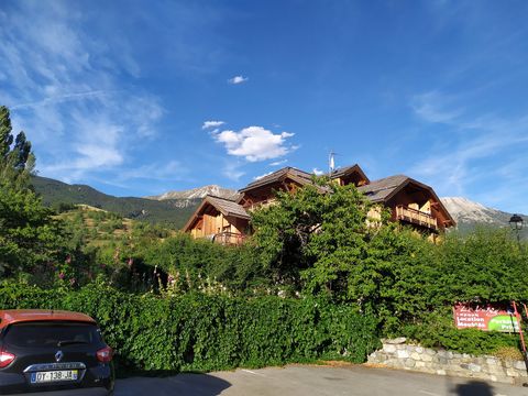 Résidence Le Chalet de l'Eterlou - Camping Hautes-Alpes - Image N°2