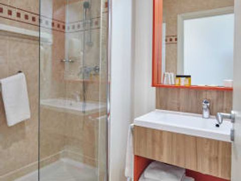 APPARTEMENT 4 personnes - 2 pièces - Côté Mer et Jardin