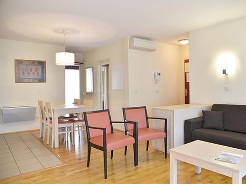 APPARTEMENT 4 personnes - XXL