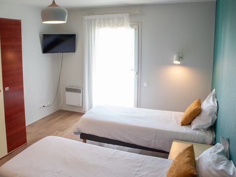 STUDIO 2 personnes - Lits simples avec balcon
