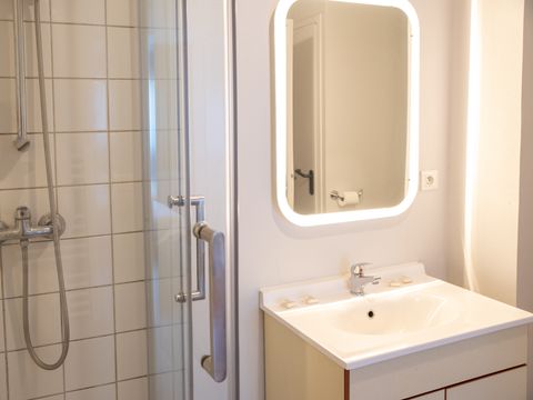 STUDIO 2 personnes - Lits simples avec balcon