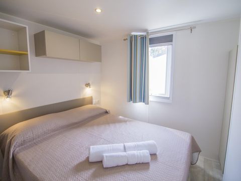 MOBILHOME 4 personnes - DELUXE deuxième rangée