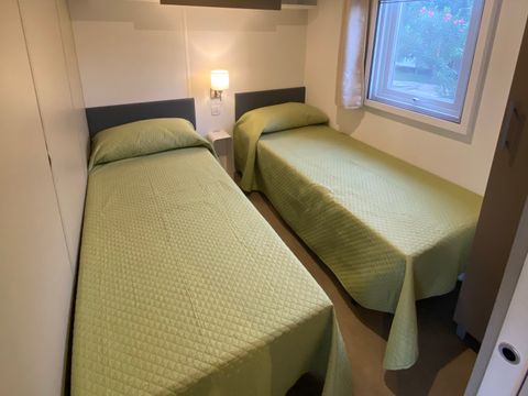 MOBILHOME 4 personnes - Deluxe First Raw Double Bathroom