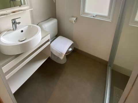 MOBILHOME 4 personnes - Deluxe First Raw Double Bathroom