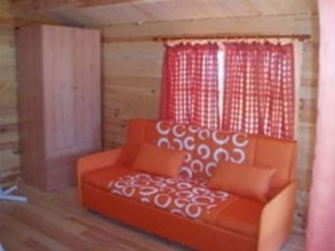CHALET 4 personnes - Cabane en bois (sans cuisine, ou salle de bains) 4 pers