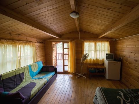 CHALET 4 personnes - Cabane en bois (sans cuisine, ou salle de bains) 4 pers