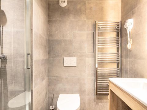 APPARTEMENT 5 personnes - 2P/5 PMR avec terrasse