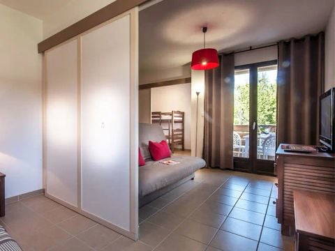 STUDIO 4 personnes - Studio avec coin nuit 4 personnes