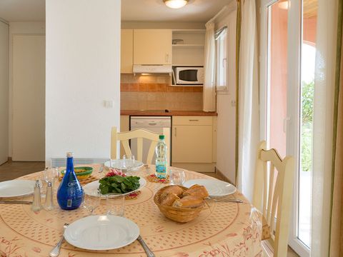 MAISON 10 personnes - 5 pièces 10 personnes