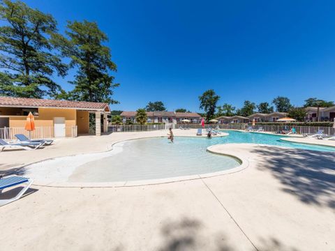 Résidence Le Domaine du Golf d'Albret - Camping Lot-et-Garonne