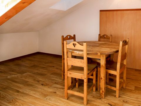 STUDIO 4 personnes - 2 enfant et 2 adultes